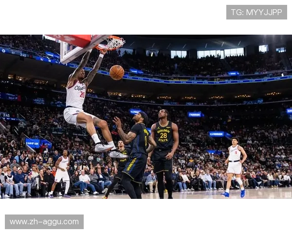 库里带球突破显神威勇士VS快船关键战精彩瞬间回顾